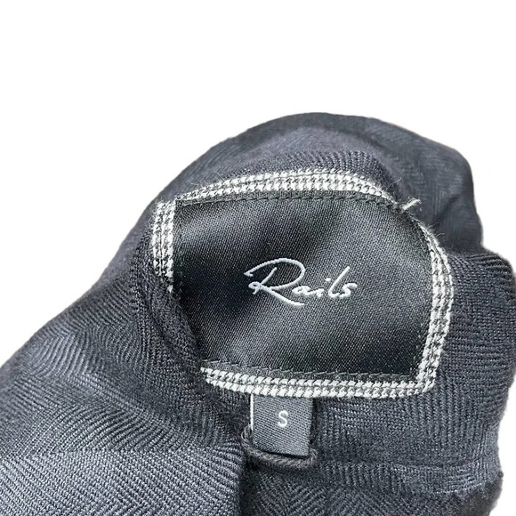 Rails Hunter Flannel Button Down Shirt Gray Black Check Plaid Size Small - Picture 9 of 11